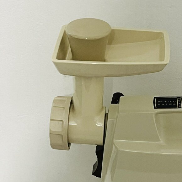 Vintage Oster Regency Kitchen Center  12 Speed w/ Attachments - Tested - Read - Picture 8 of 16